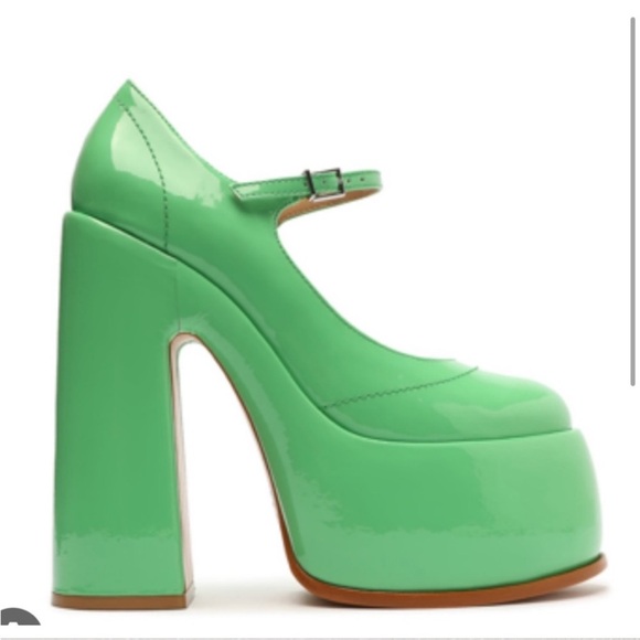 New Schutz Zayne Mary Jane Platform Heel in Patent Leather Green. - Picture 3 of 15